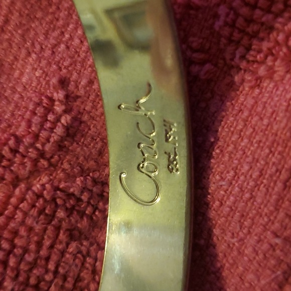 Coach Poppy Bracelet - Picture 8 of 8